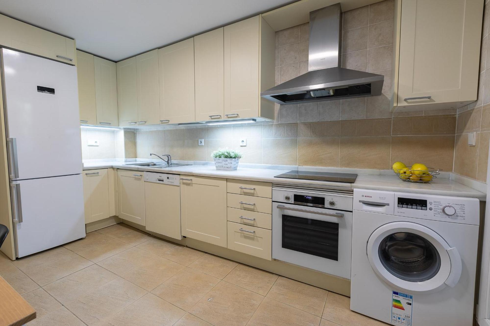Vacation Marbella: Beachfront Duplex Penthouse With Sea View & Jacuzzi Marbella